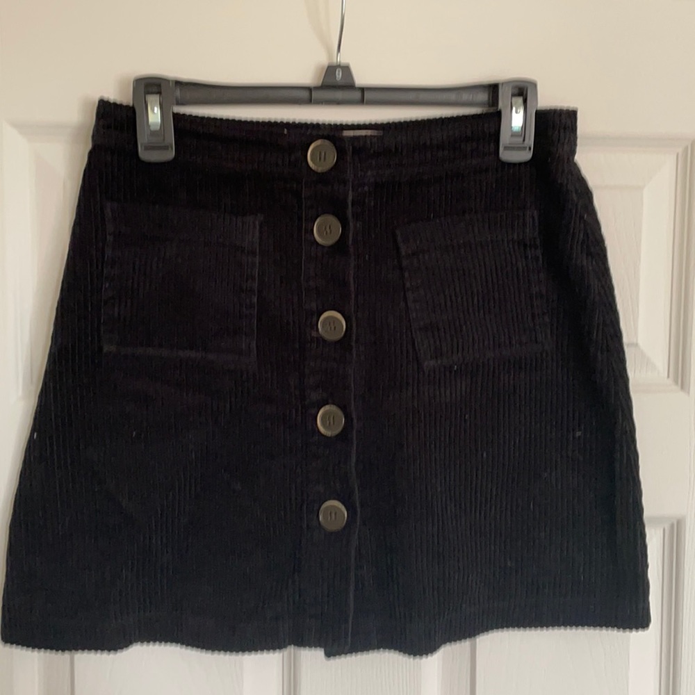 Black button down mini skirt size 6